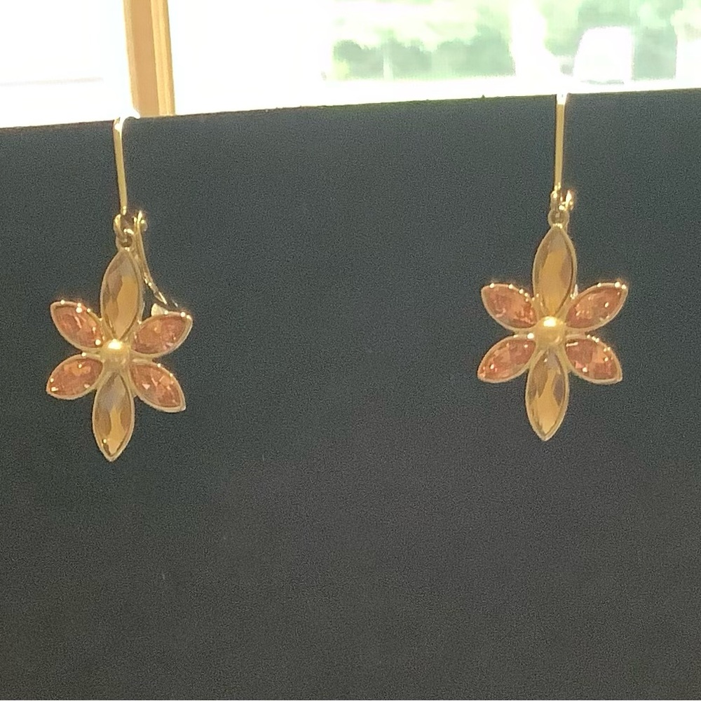 NIB Touchstone Crystal Blush Bouquet Earrings